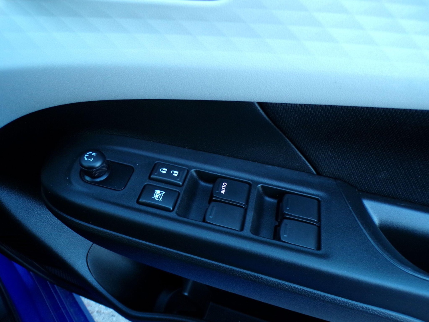 Used Suzuki Swift 2024 for sale - 77387174: Photo 20