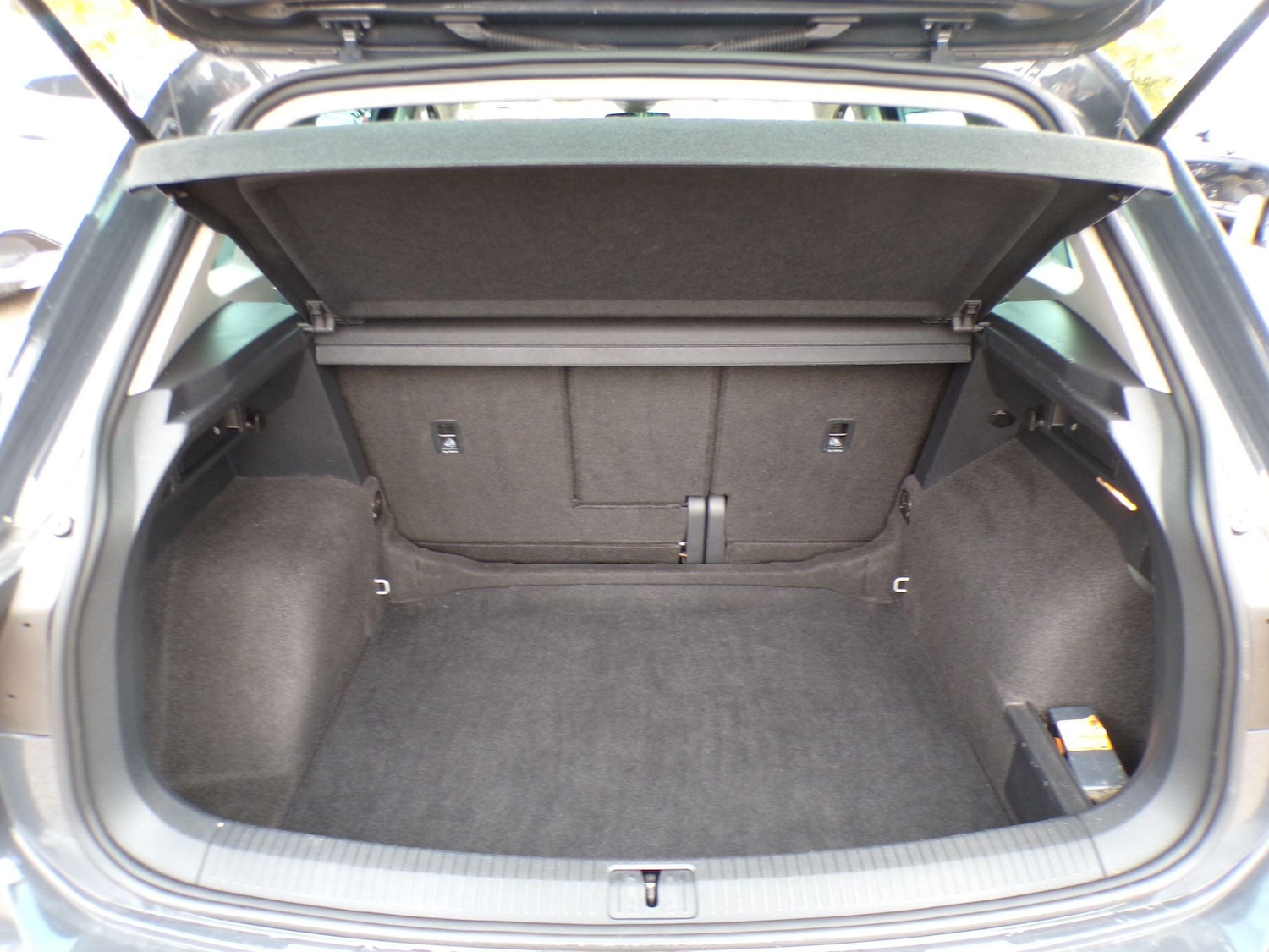 Used Volkswagen Tiguan for sale - 76995154: Photo 10