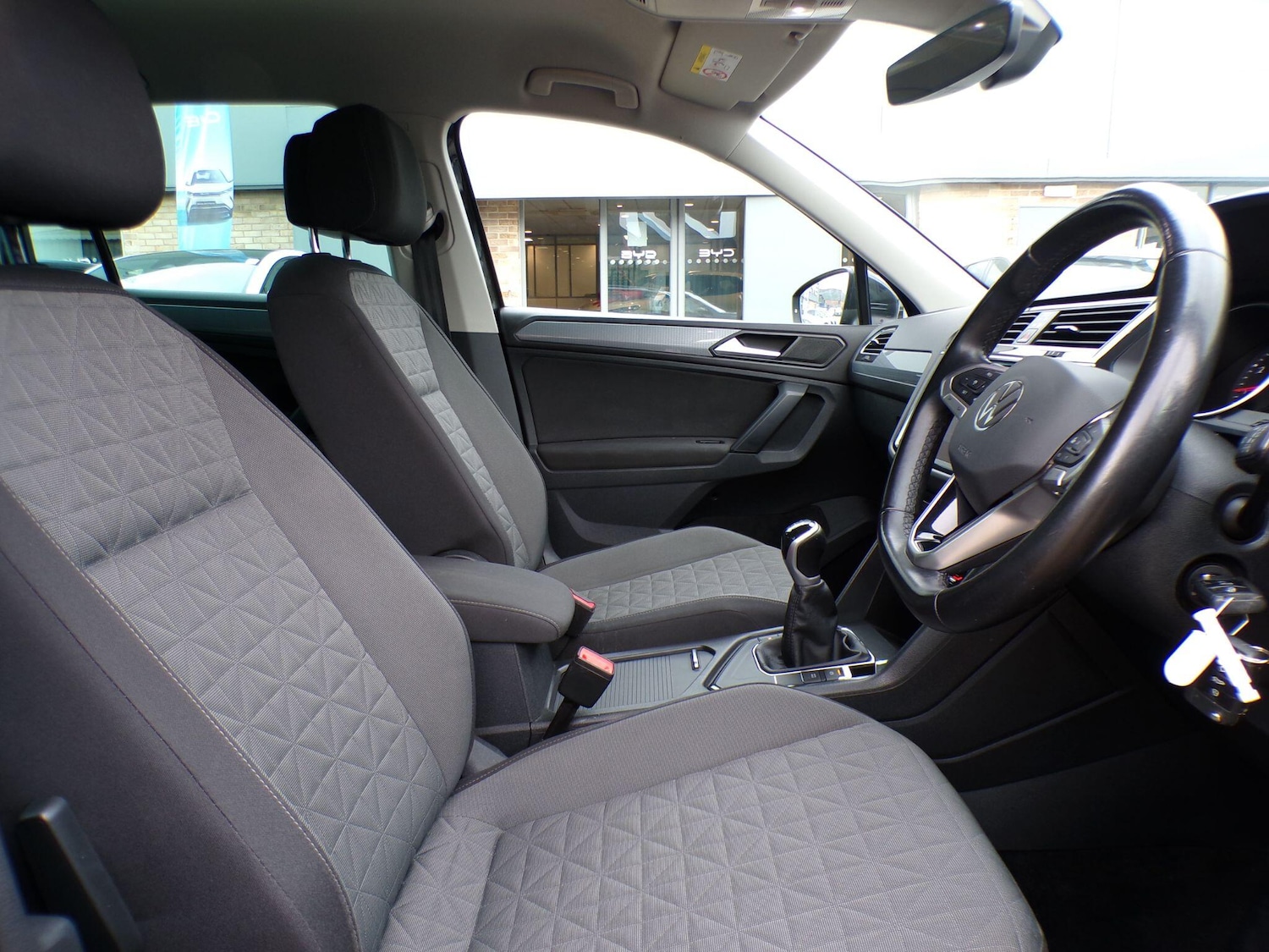 Used Volkswagen Tiguan for sale - 76995154: Photo 11