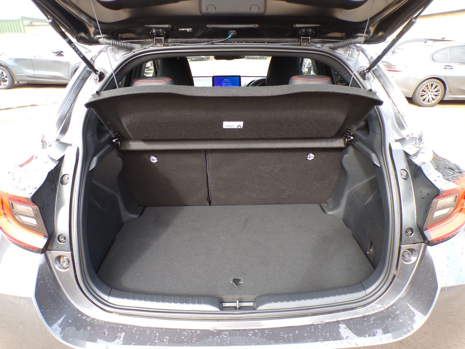 Used Toyota Yaris 2024 for sale - 76189147: Photo 10