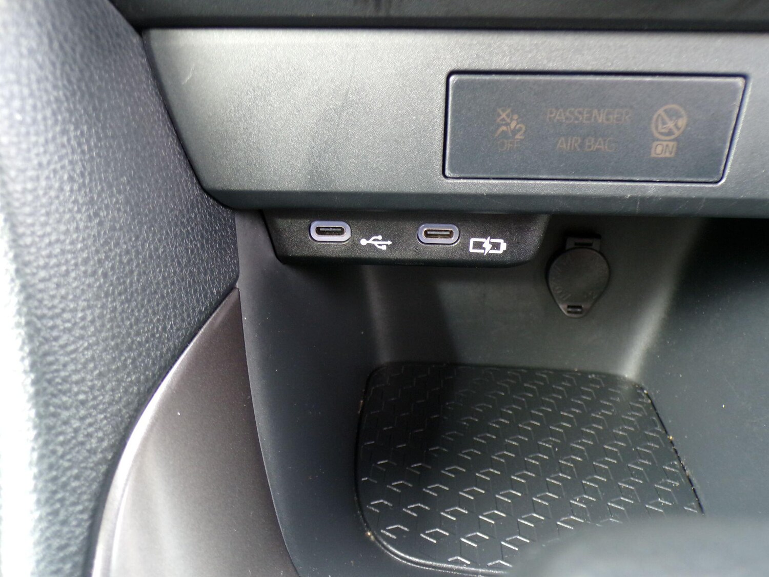 Used Toyota Yaris 2024 for sale - 76189147: Photo 30