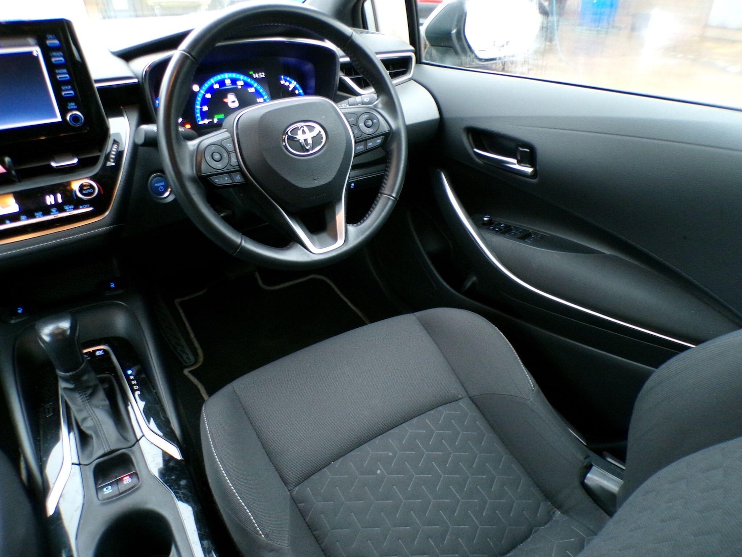 Used Toyota Corolla for sale - 77753461: Photo 18