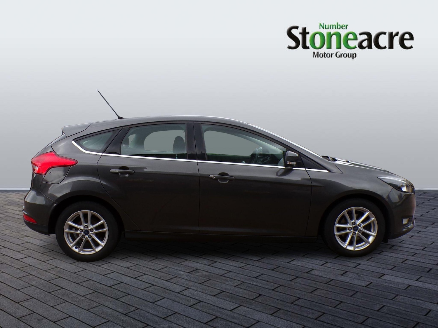 Used Ford Focus 2015 for sale - 76441400: Photo 2