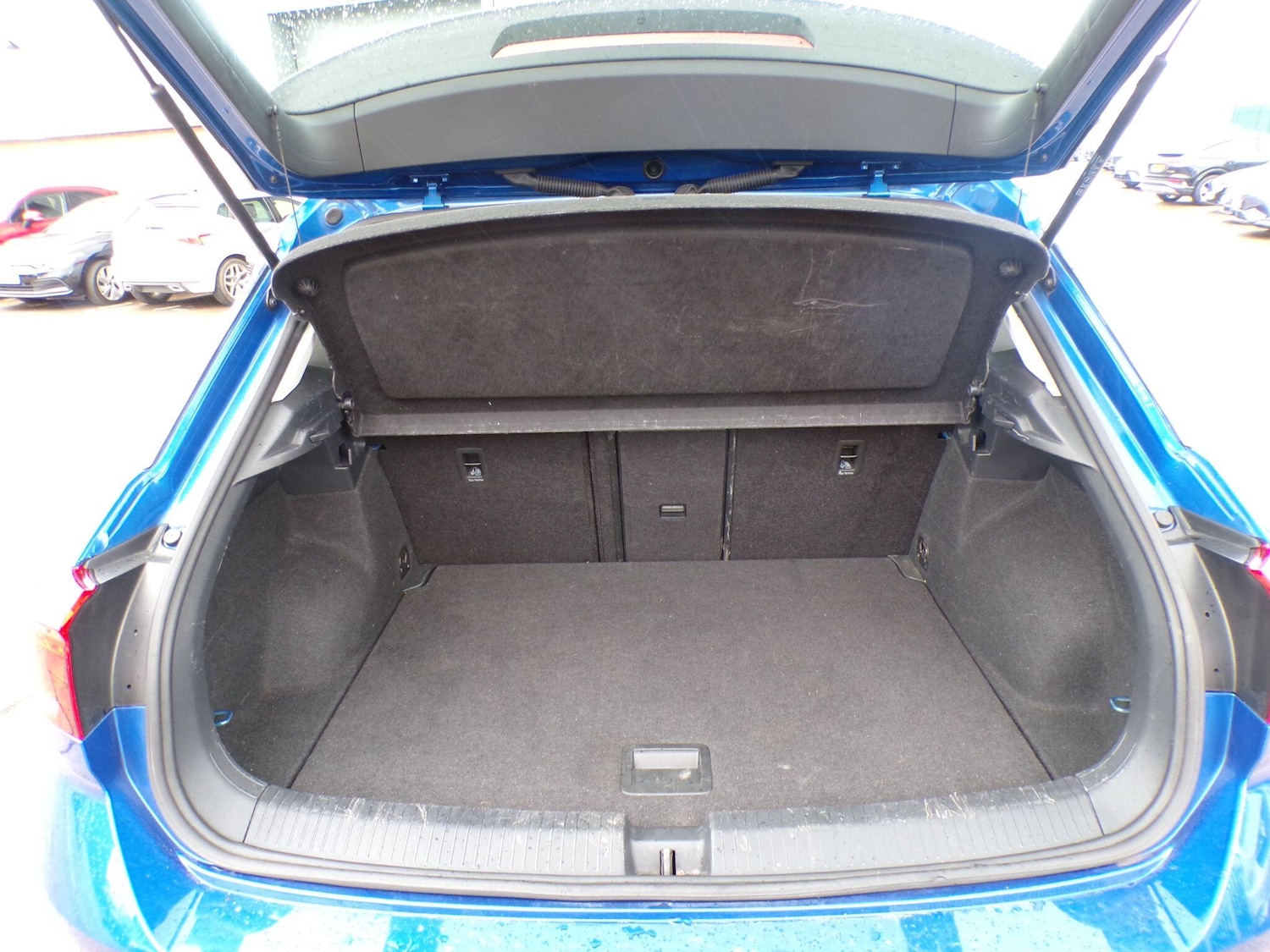 Used Volkswagen T-Roc 2023 for sale - 78086204: Photo 10