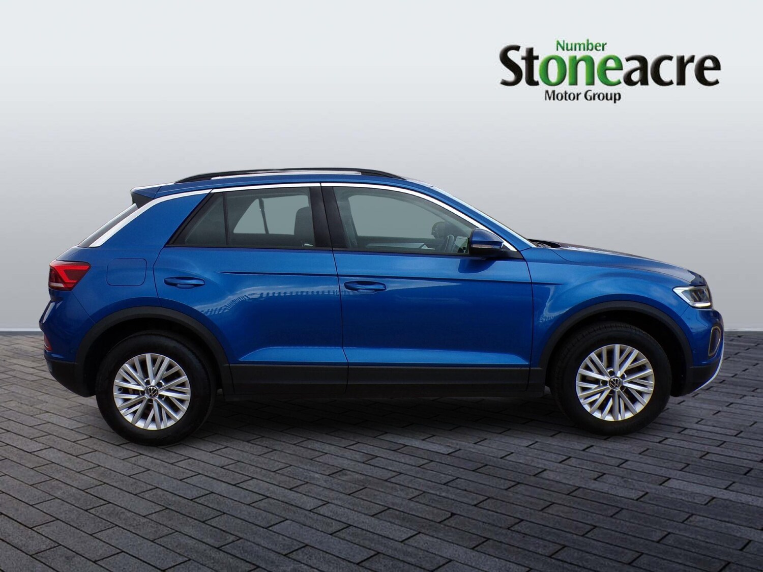 Used Volkswagen T-Roc 2023 for sale - 78086204: Photo 2