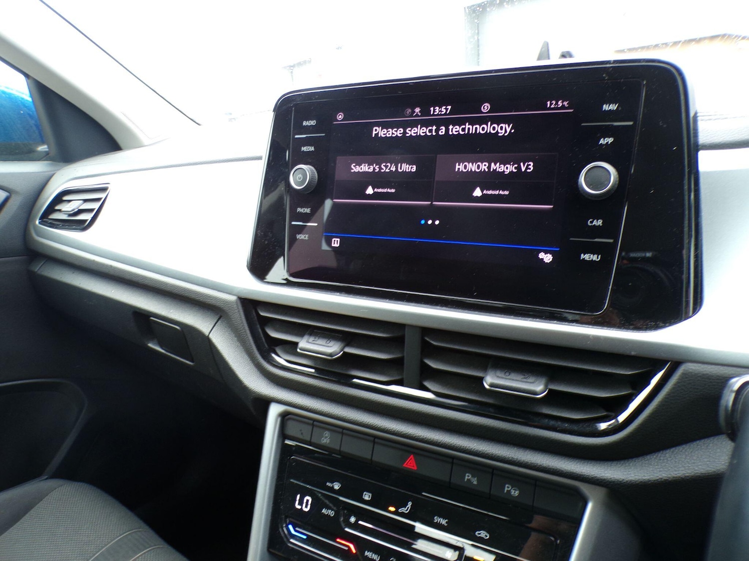 Used Volkswagen T-Roc 2023 for sale - 78086204: Photo 27