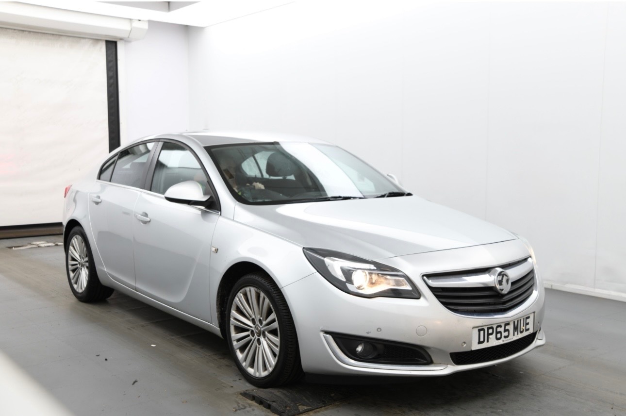 Used Vauxhall Insignia 2015 for sale - 77108725: Photo 1