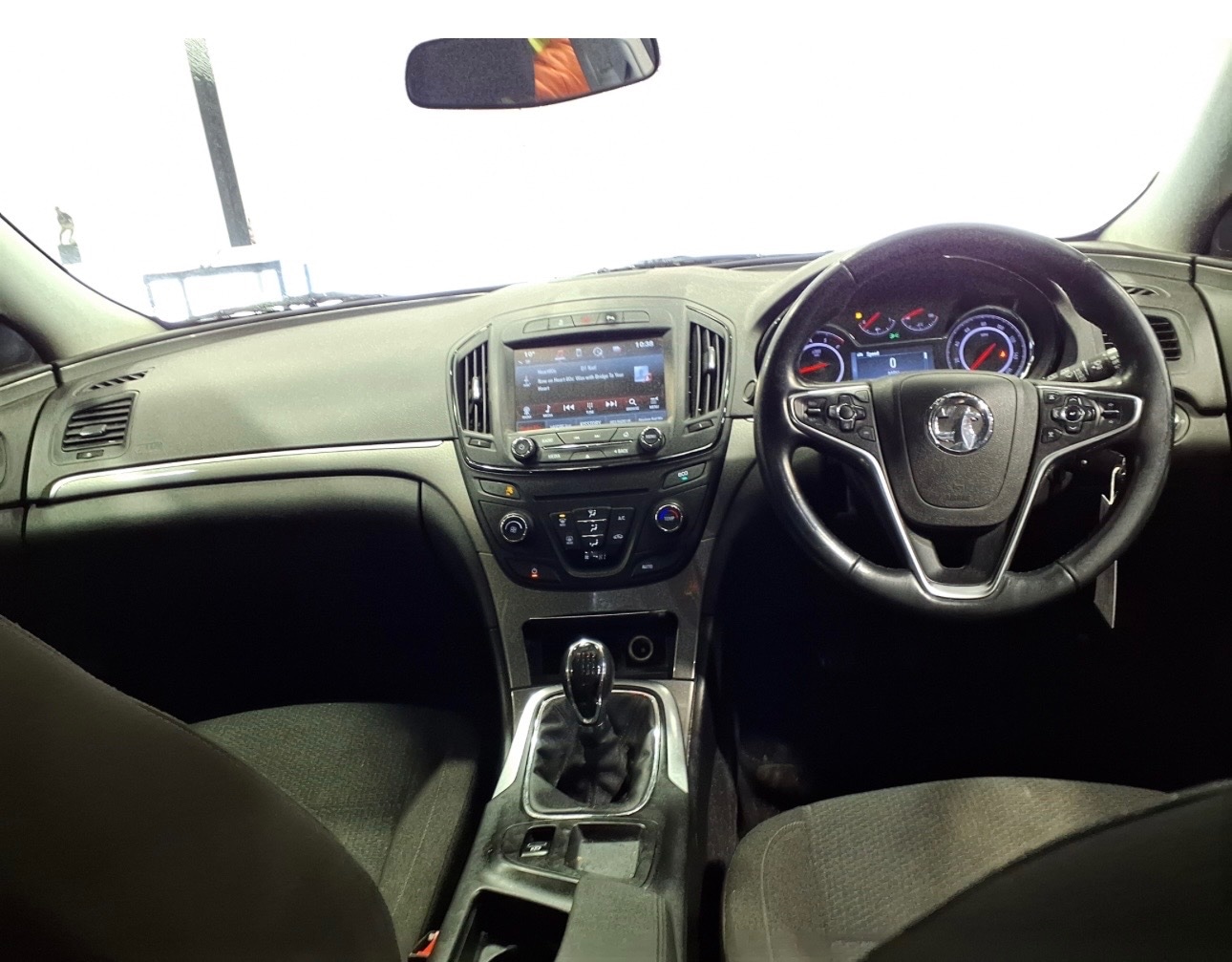 Used Vauxhall Insignia 2015 for sale - 77108725: Photo 3