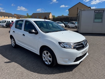 Used Dacia Sandero 2016 for sale - 78764393: Photo