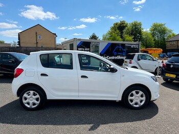 Used Dacia Sandero 2016 for sale - 78764393: Photo