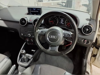 Used Audi A1 2014 for sale - 76541680: Photo