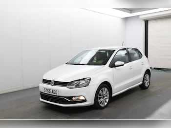 Used Volkswagen Polo 2015 for sale - 77300896: Photo