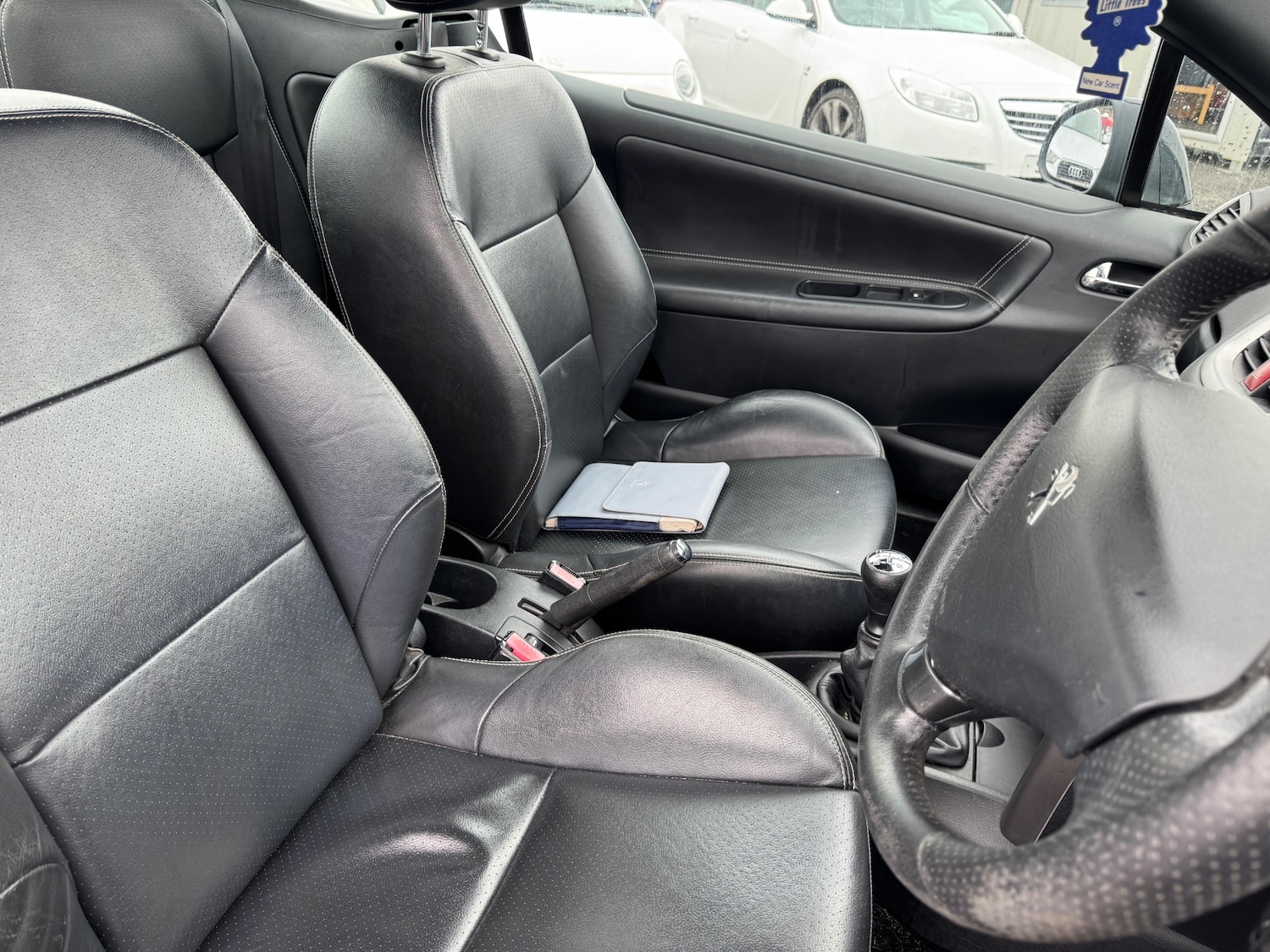 Used Peugeot 207 2012 for sale - 76366773: Photo 9