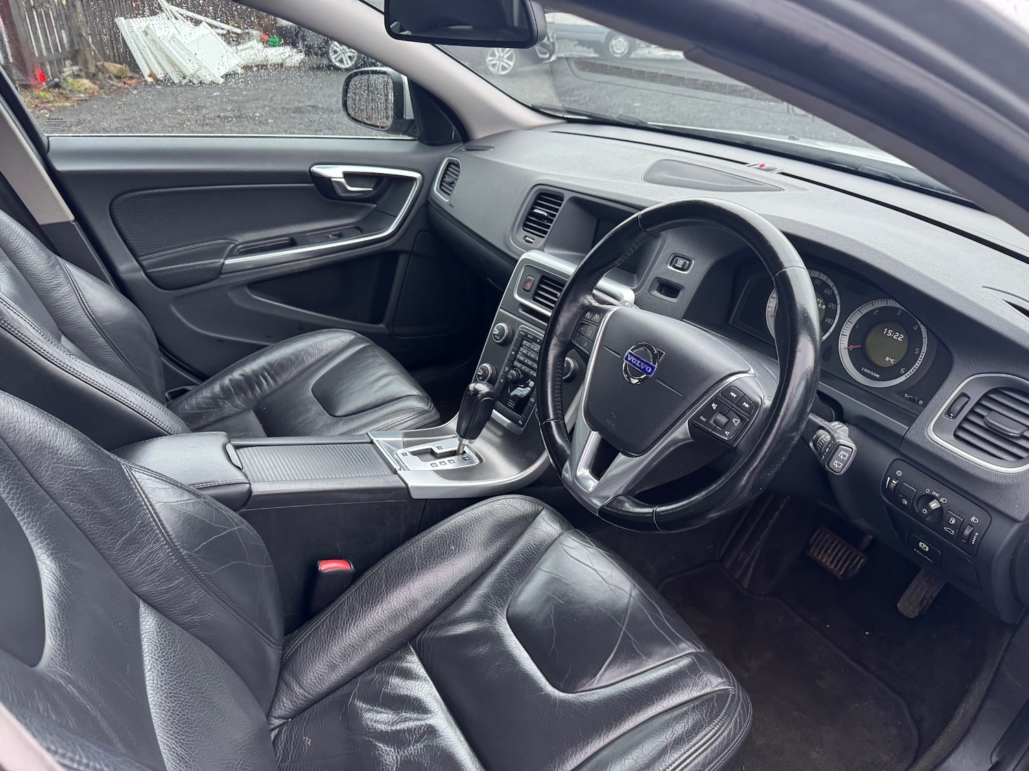 Used Volvo V60 2010 for sale - 76544405: Photo 6