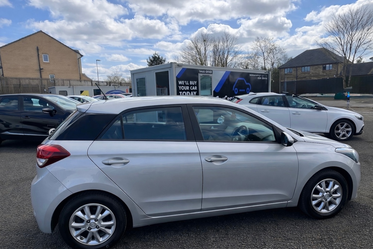 Used Hyundai i20 2017 for sale - 78196574: Photo 2