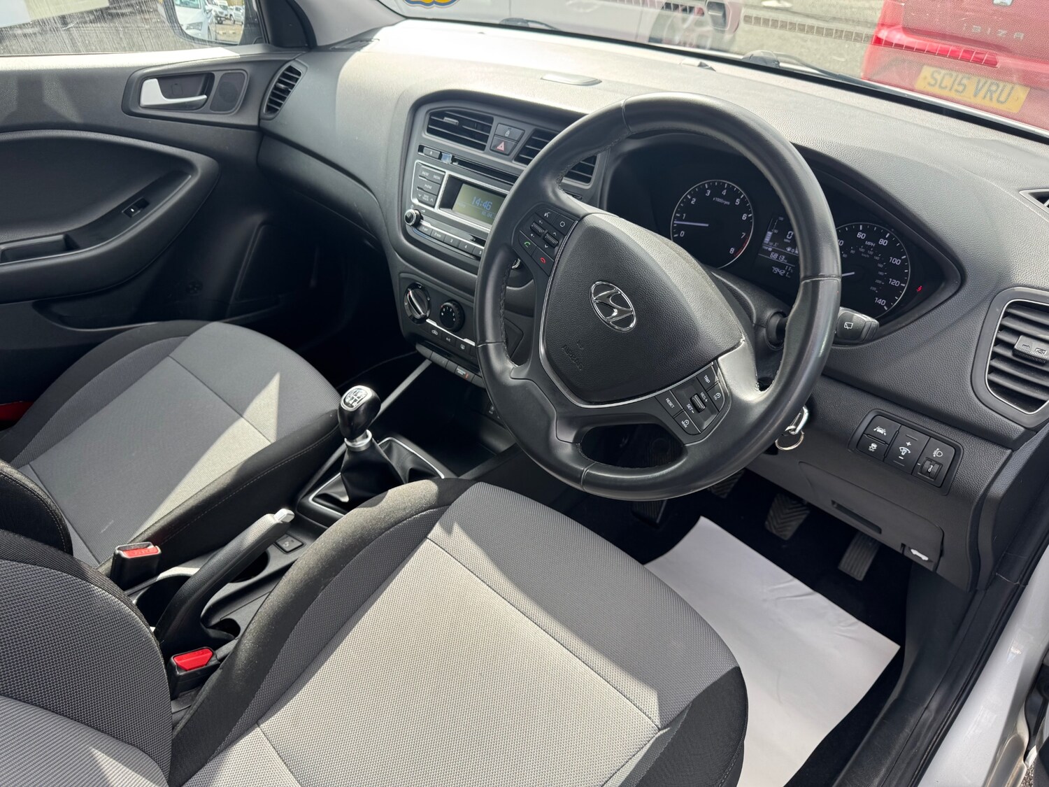 Used Hyundai i20 2017 for sale - 78196574: Photo 8