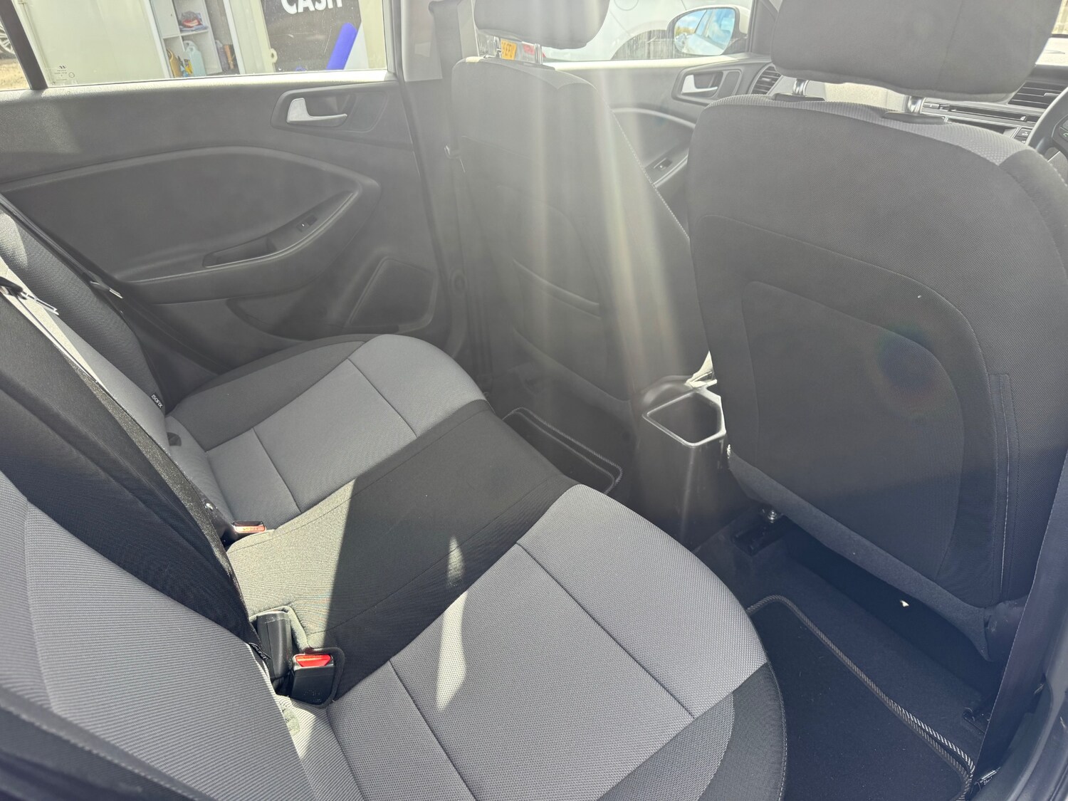 Used Hyundai i20 2017 for sale - 78196574: Photo 9