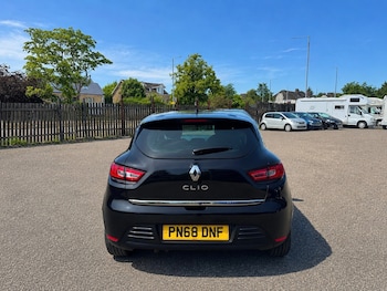 Used Renault Clio 2018 for sale - 78921388: Photo