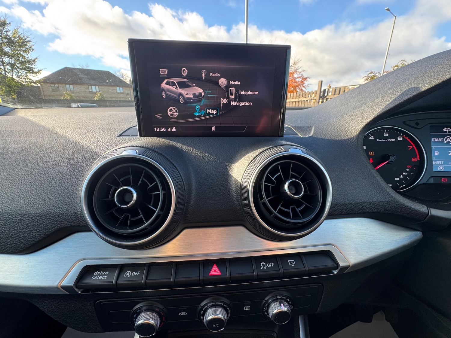 Used Audi Q2 2017 for sale - 76375626: Photo 19