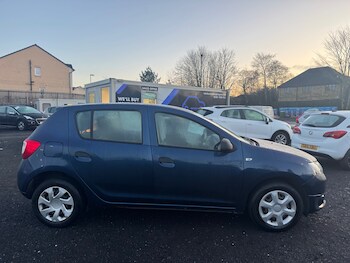 Used Dacia Sandero 2016 for sale - 76785446: Photo