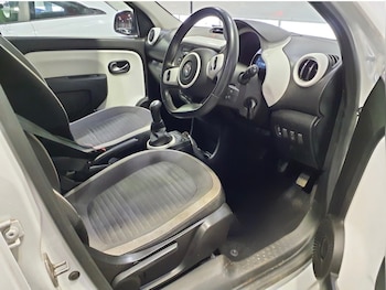 Used Renault Twingo 2018 for sale - 77409287: Photo