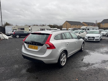 Used Volvo V60 2010 for sale - 77047484: Photo