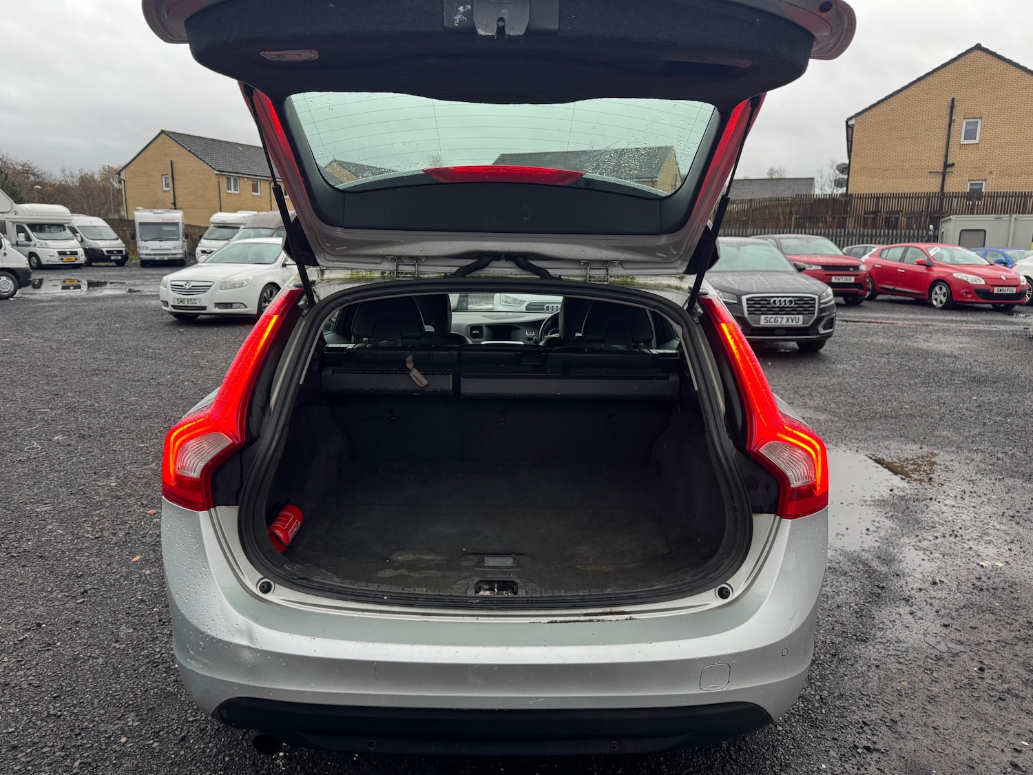 Used Volvo V60 2010 for sale - 77047484: Photo 5