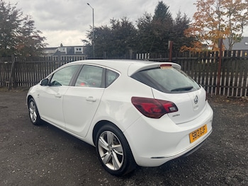 Used Vauxhall Astra 2013 for sale - 76143192: Photo