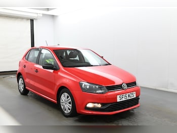 Used Volkswagen Polo 2015 for sale - 77460576: Photo