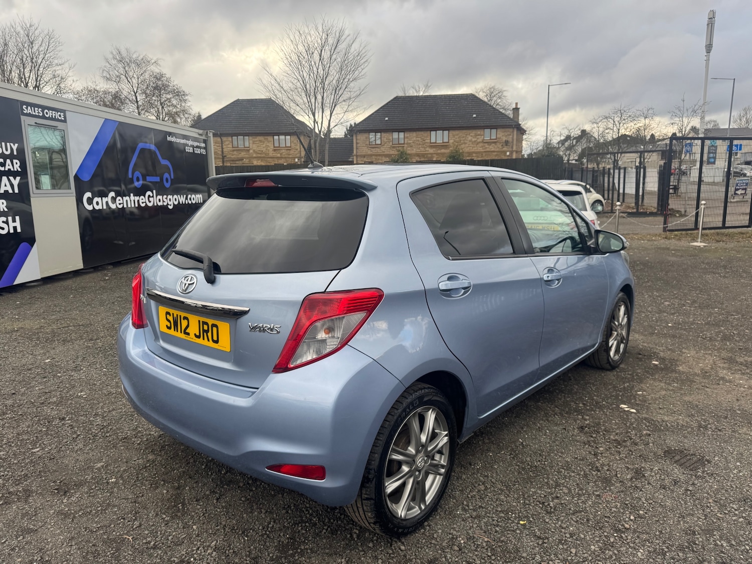 Used Toyota Yaris 2012 for sale - 77417972: Photo 3