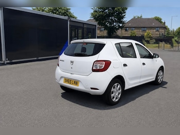 Used Dacia Sandero 2015 for sale - 79331135: Photo