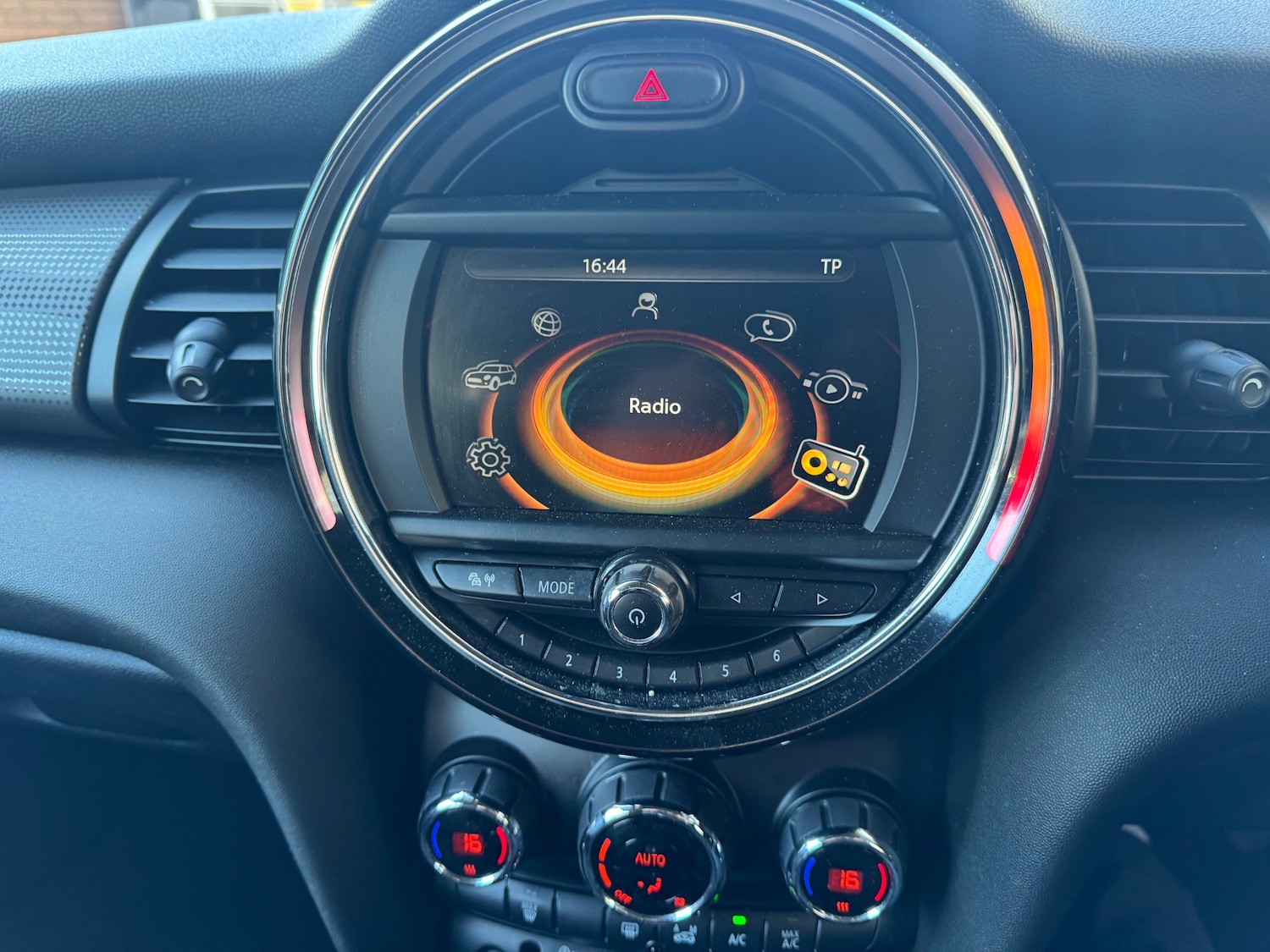 Used MINI Hatch 2016 for sale - 77047491: Photo 22