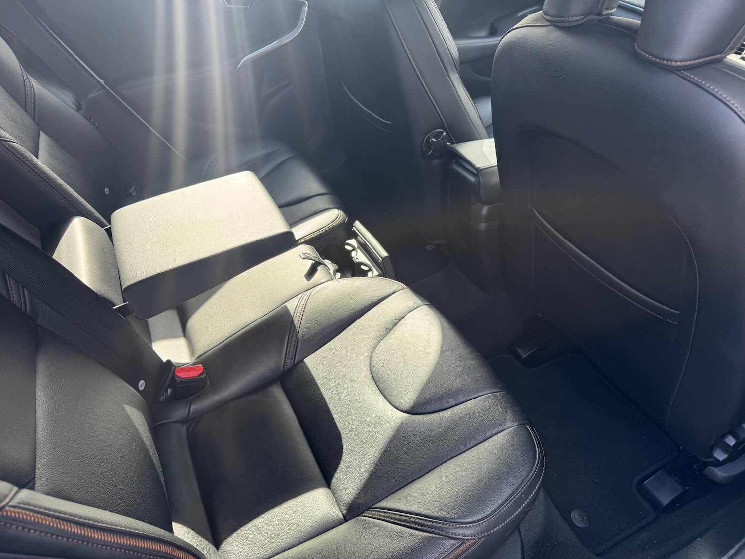 Used Volvo V40 2015 for sale - 77980644: Photo 10