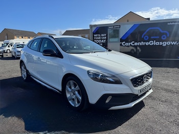 Used Volvo V40 2015 for sale - 77980644: Photo