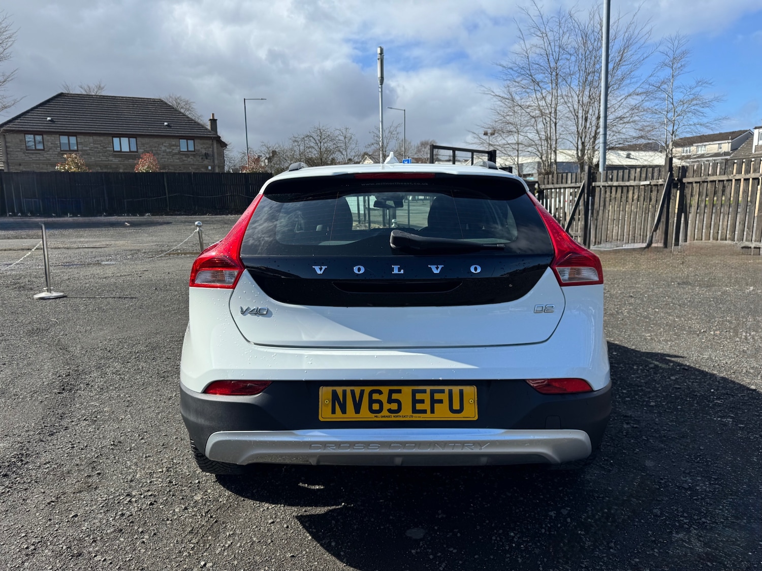 Used Volvo V40 2015 for sale - 77980644: Photo 4