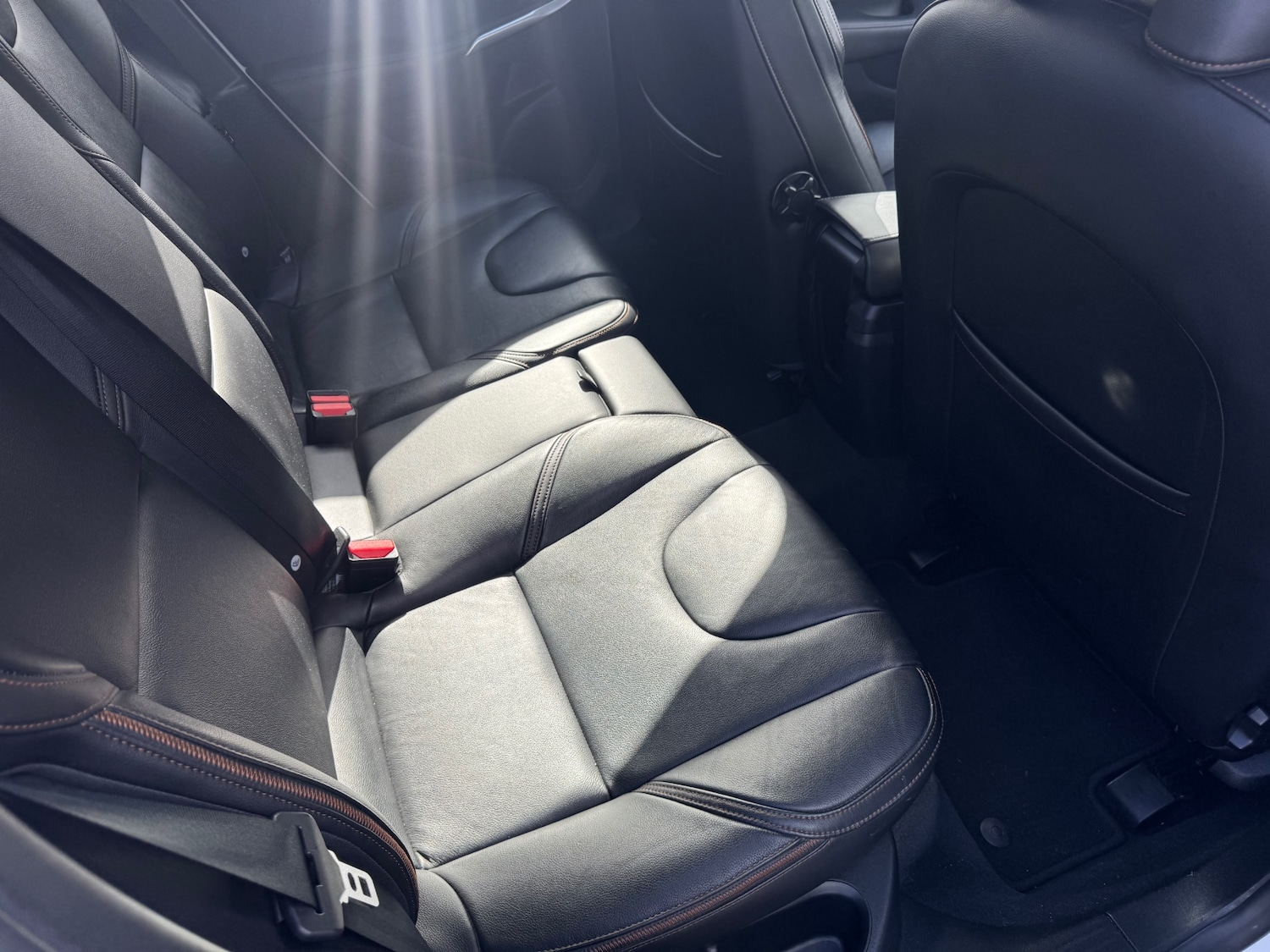 Used Volvo V40 2015 for sale - 77980644: Photo 8