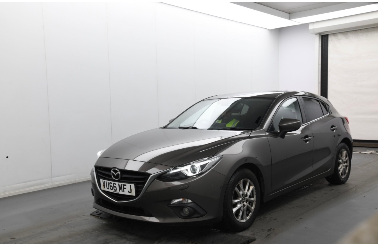 Used Mazda Mazda3 2016 for sale - 76553890: Photo 2