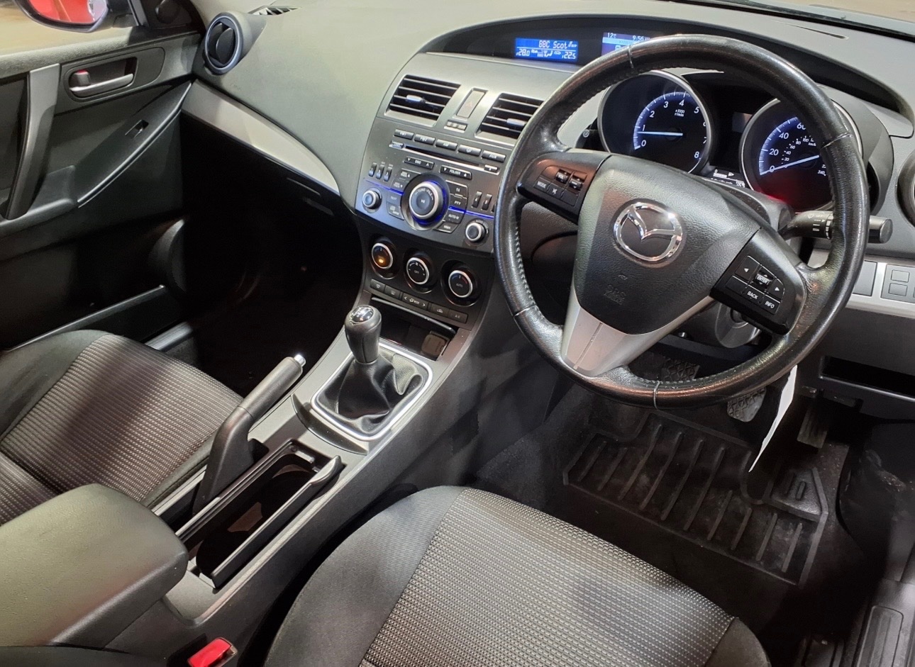 Used Mazda Mazda3 2012 for sale - 77934416: Photo 3