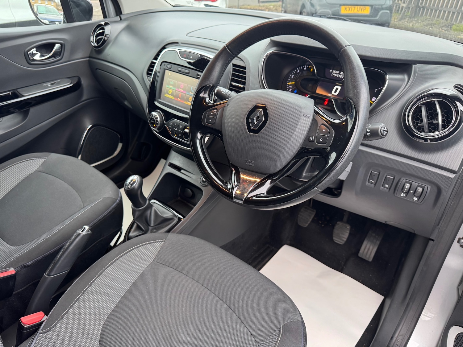 Used Renault Captur 2016 for sale - 77324563: Photo 11