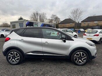 Used Renault Captur 2016 for sale - 77324563: Photo