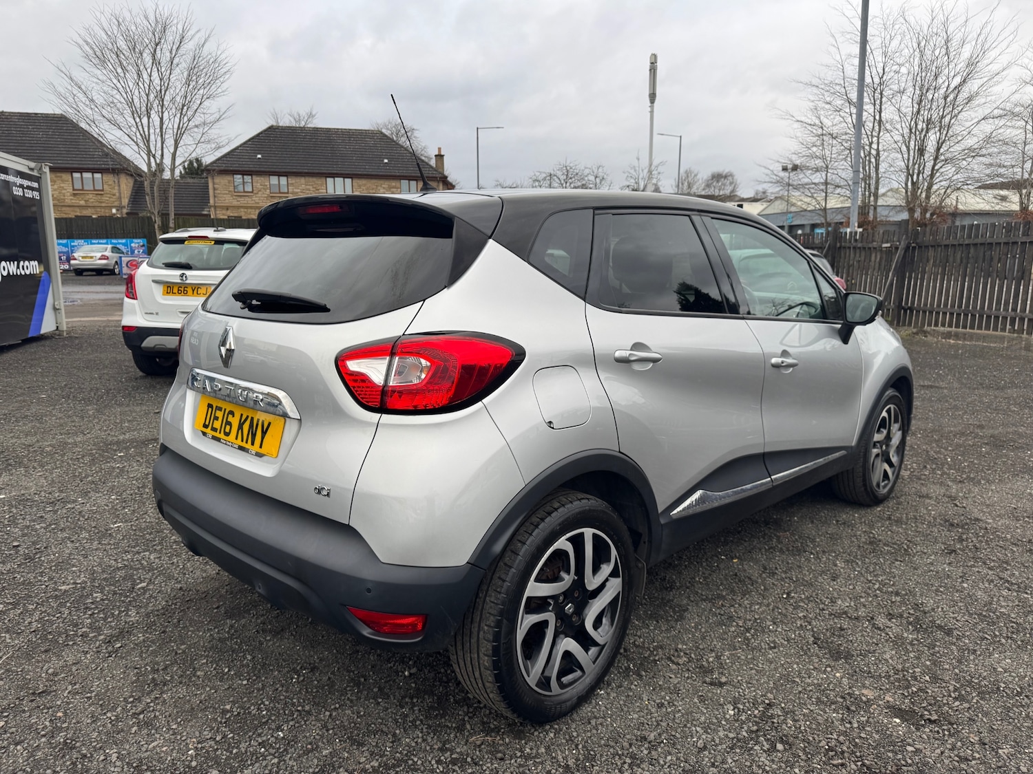 Used Renault Captur 2016 for sale - 77324563: Photo 3