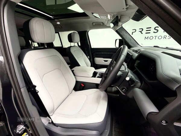 Used Land Rover Defender 2025 for sale - 77292246: Photo 13