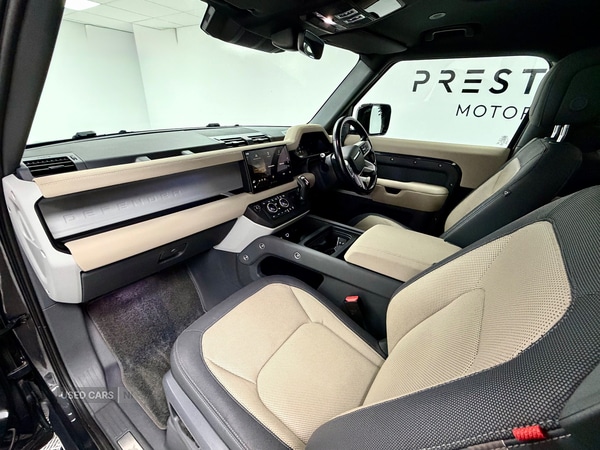 Used Land Rover Defender 2022 for sale - 76825302: Photo 11