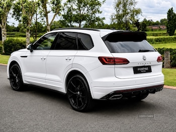 Used Volkswagen Touareg 2019 for sale - 79182204: Photo