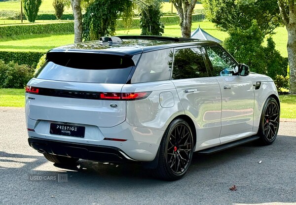 Used Land Rover Range Rover Sport 2023 for sale - 76202034: Photo 2