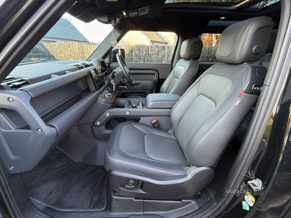 Used Land Rover Defender 2024 for sale - 74312456: Photo 10