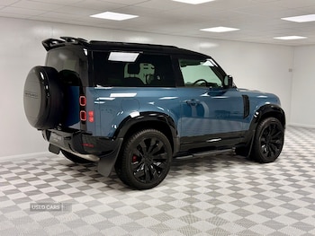 Used Land Rover Defender 2024 for sale - 76620760: Photo