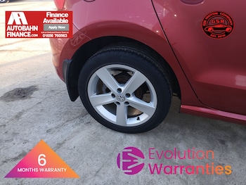 Used Volkswagen Polo 2015 for sale - 77350528: Photo