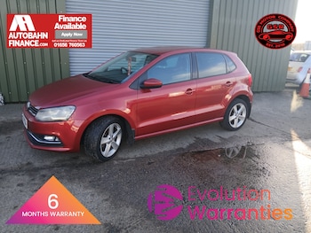 Used Volkswagen Polo 2015 for sale - 77350528: Photo