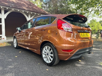 Used Ford Fiesta 2015 for sale - 75720155: Photo